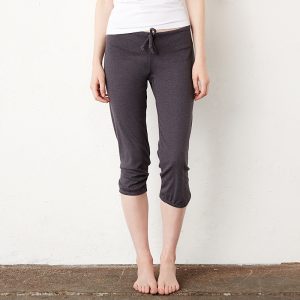 Women's capri scrunch pant